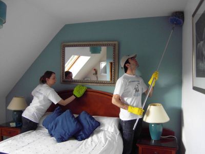 Bedroom-Cleaning